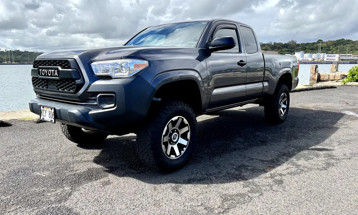 2017 Toyota Tacoma SR5