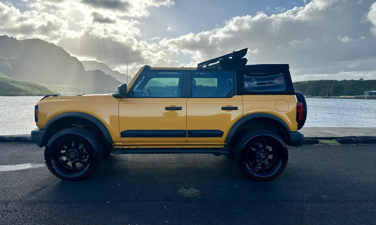 2022 Ford Bronco Base