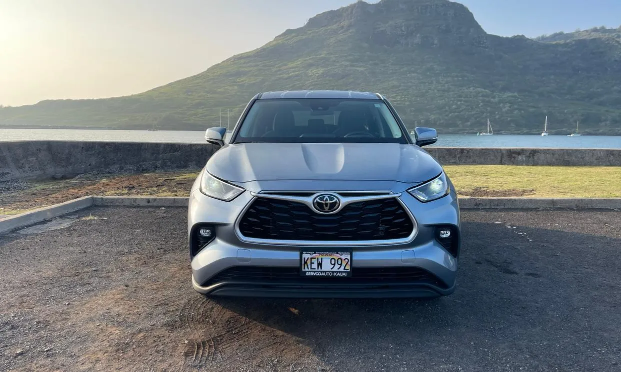 2022 Toyota Highlander LE