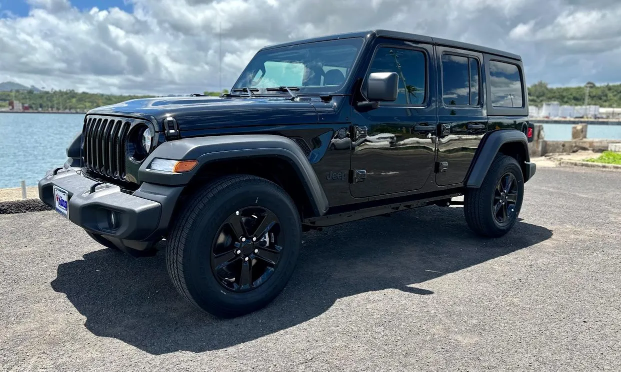 2023 Jeep Wrangler Sport Altitude