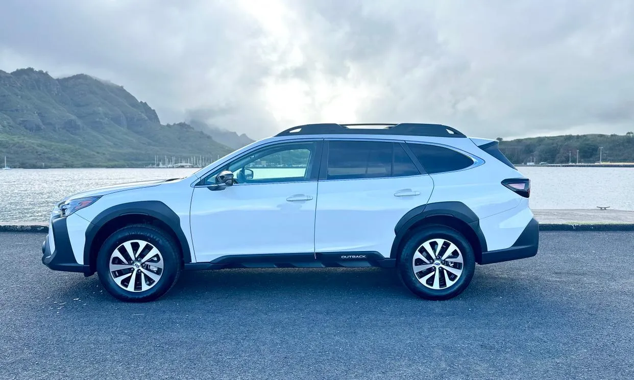 2023 Subaru Outback Premium
