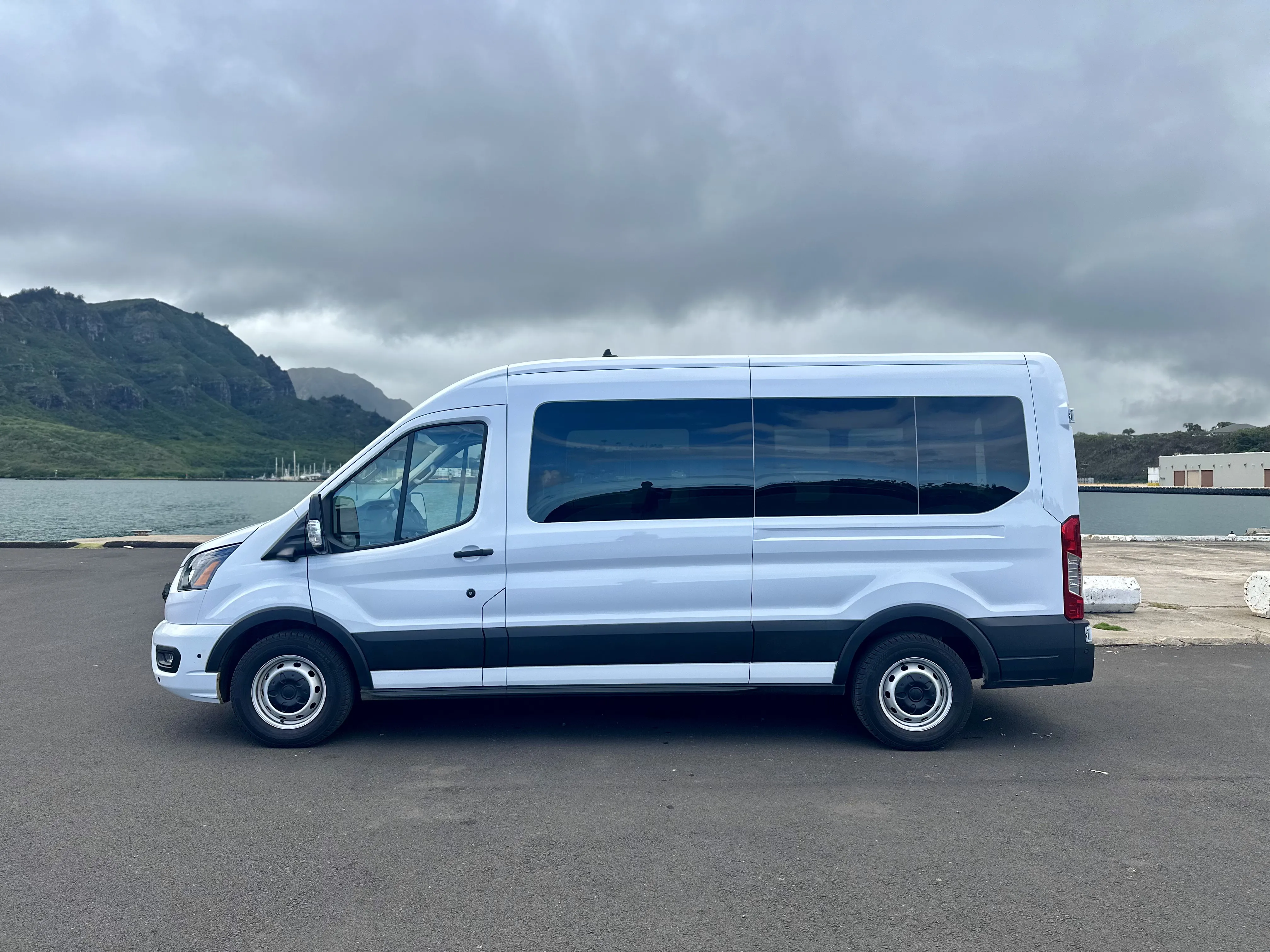 2024 Ford Transit 320 XL