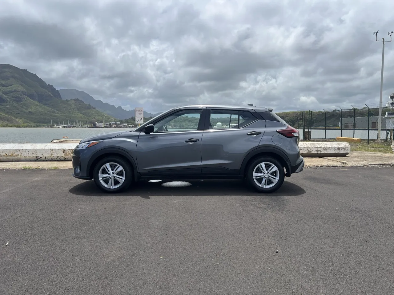 2025 Nissan Kicks Play