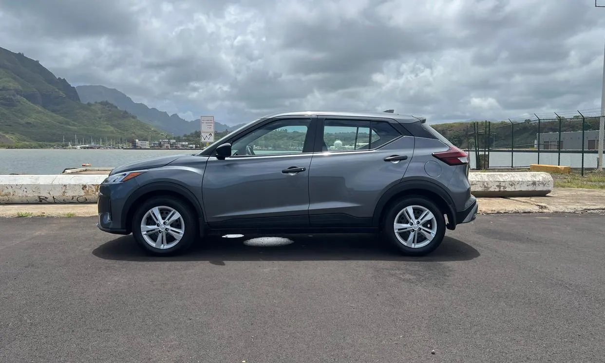 2025 Nissan Kicks Play