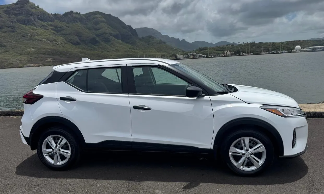 2025 Nissan Kicks Play