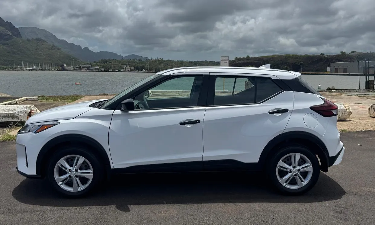 2025 Nissan Kicks Play