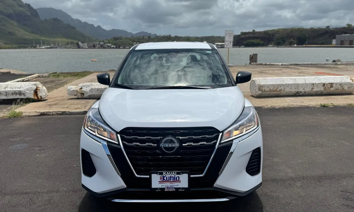 2025 Nissan Kicks Play