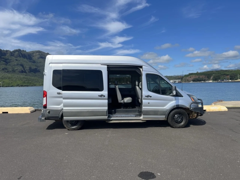 2016 Ford Transit Base