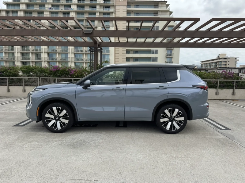 2025 Mitsubishi Outlander SEL