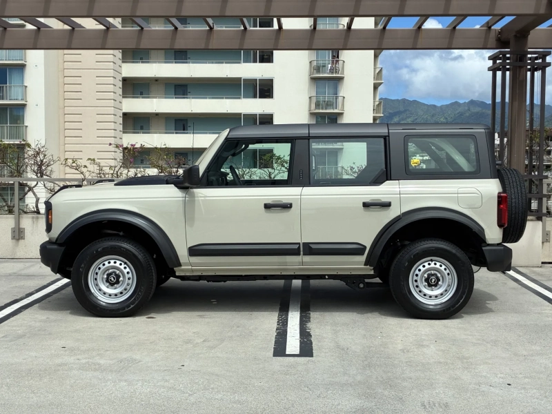 2026 Ford Bronco Base