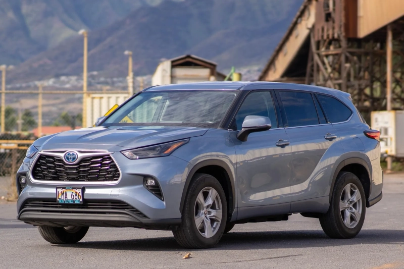 2022 Toyota Highlander Hybrid LE