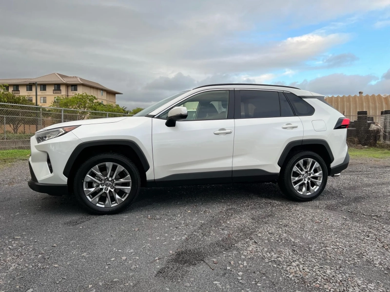 2021 Toyota RAV4 XLE Premium