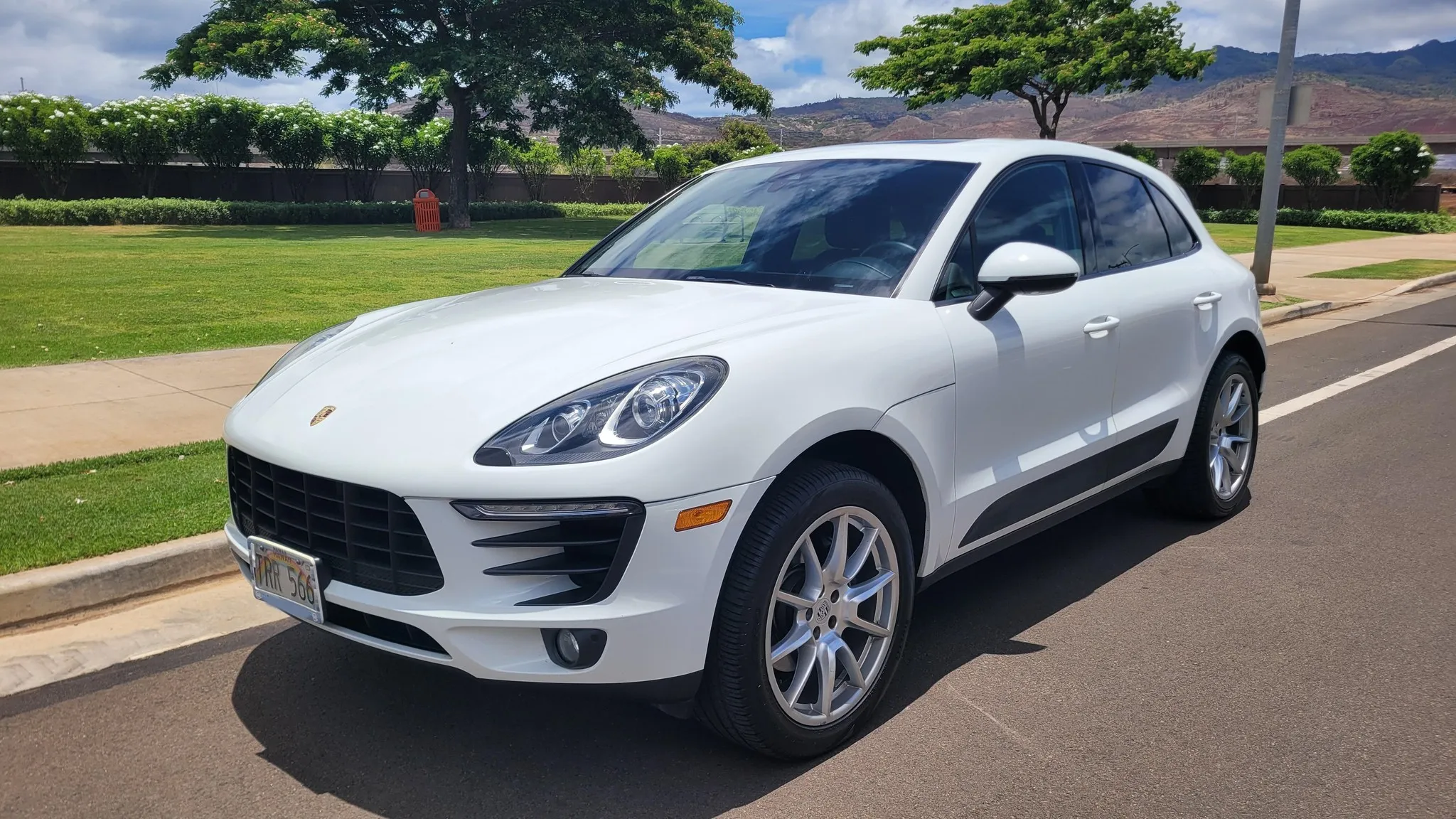 2018 Porsche Macan Base